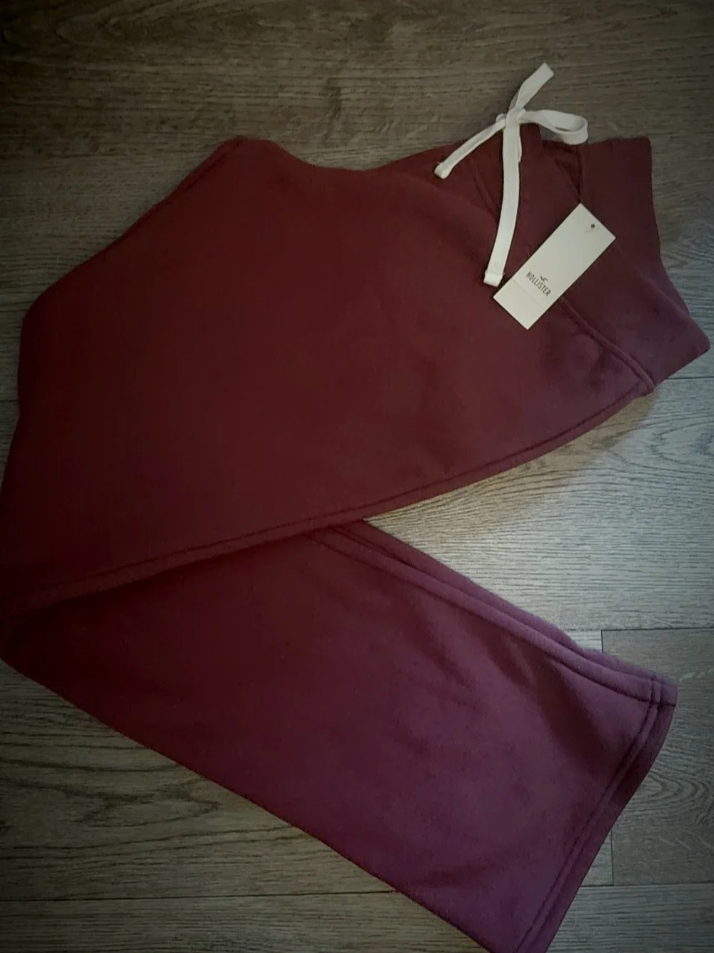 Hollister Burgundy 1994 Sweatpants - Picture 2 of 3